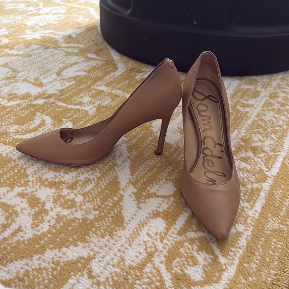 Sam Edelman Hazel Pointed Toe Pumps - Picture 4 of 7